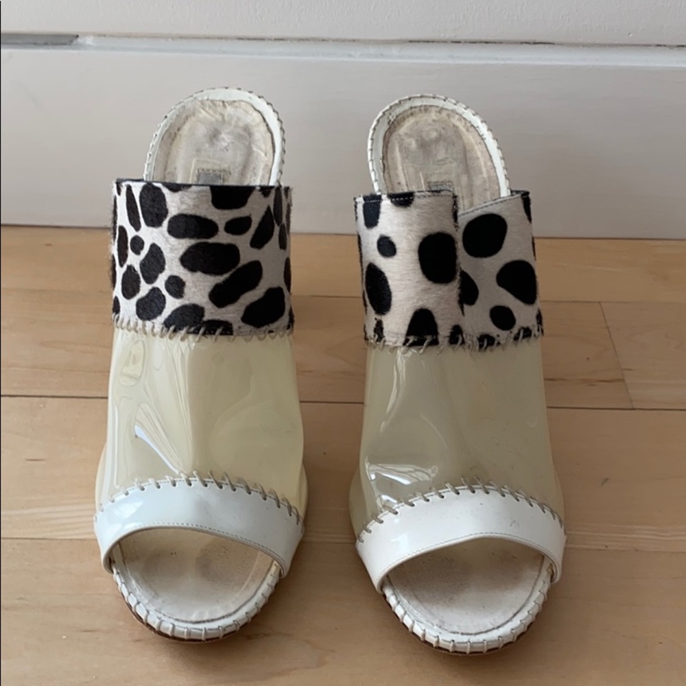 ⭐️🌴 Manolo Pony Hair Heeled Sandals